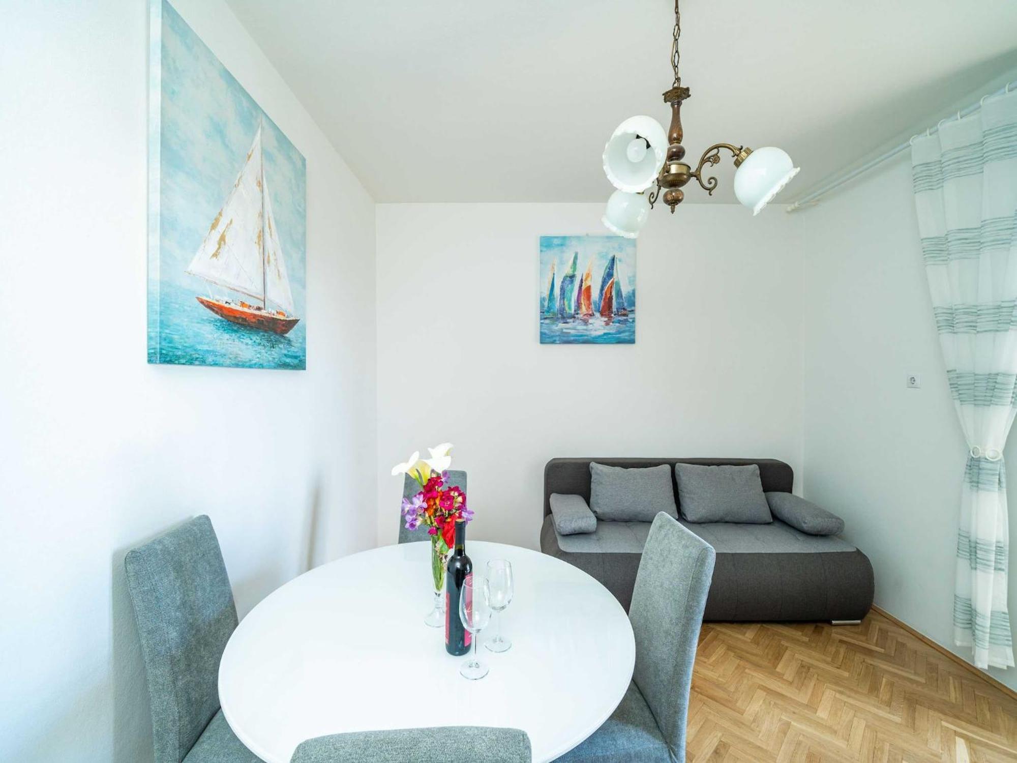 Debos - Three-bedroom With Balcony And Sea View Apartamento Dubrovnik