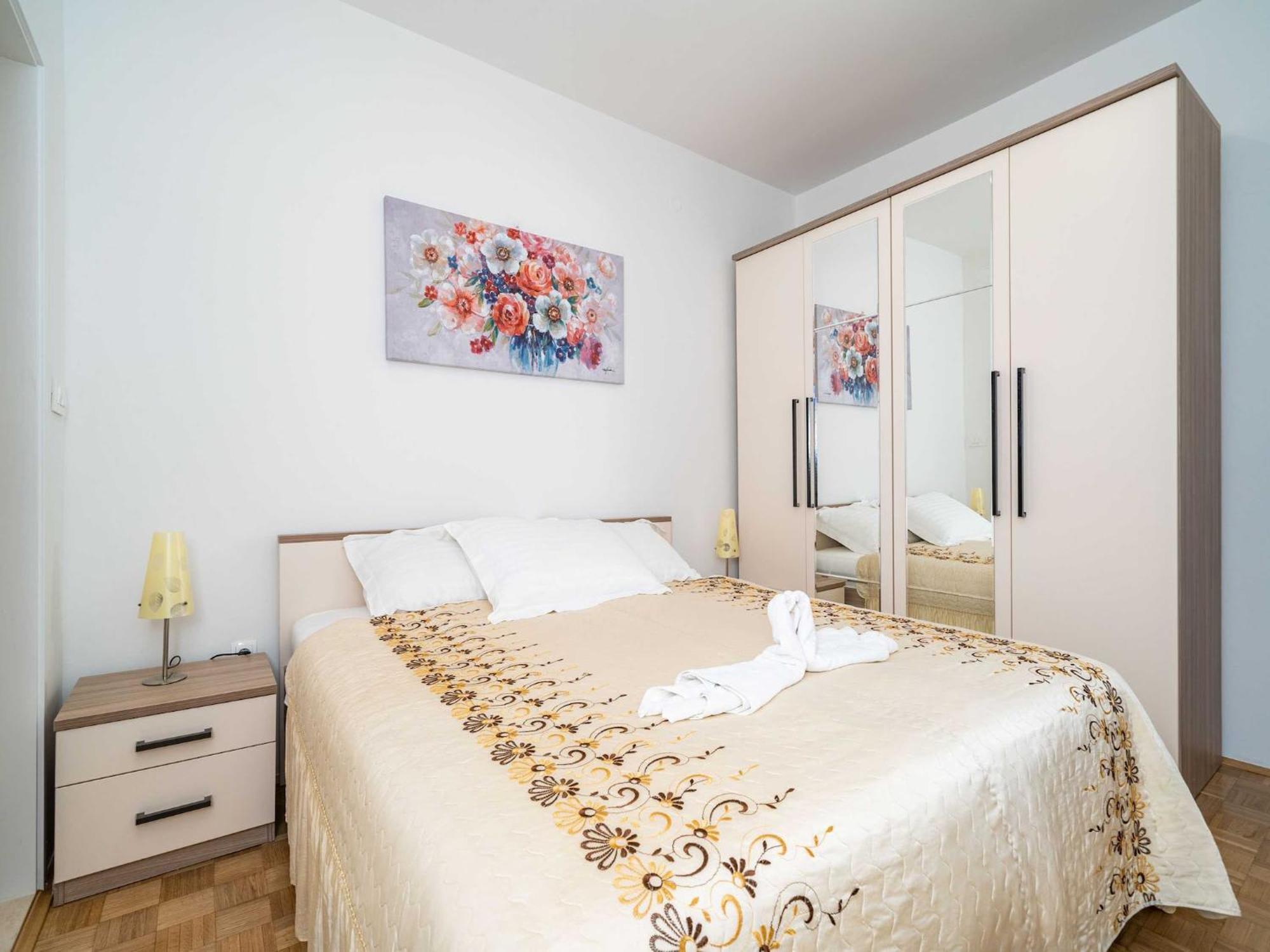 Debos - Three-bedroom With Balcony And Sea View Apartamento *