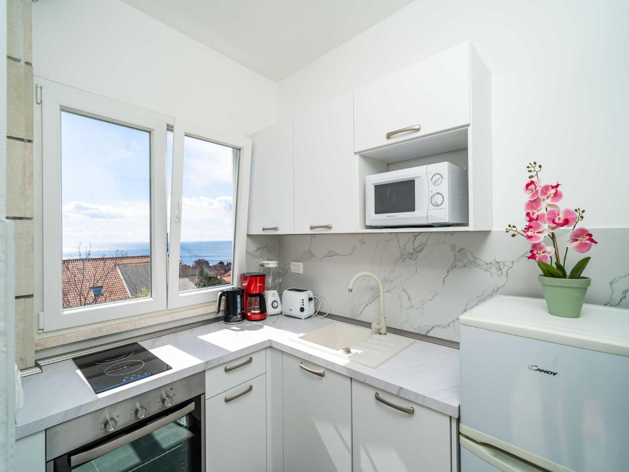 Debos - Three-bedroom With Balcony And Sea View * Dubrovnik